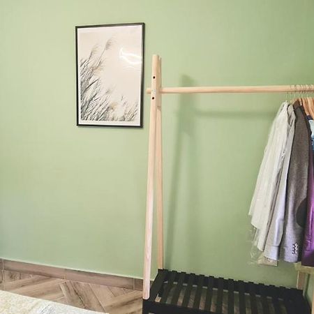 2V1 - Blloku Zy Apartman Tirana Kültér fotó